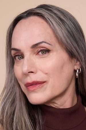 Lifter Concealer Hydrating full-coverage concealer with caffeine & peptides Gallery