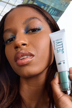 PORELESS JELLY™ UP TO 24HR HYDRATING BLUR PRIMER Gallery